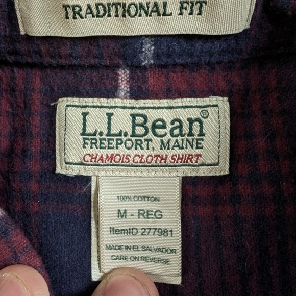 L.L. Bean Traditional Fit Chamois Cloth Shirt - Picture 2 of 5